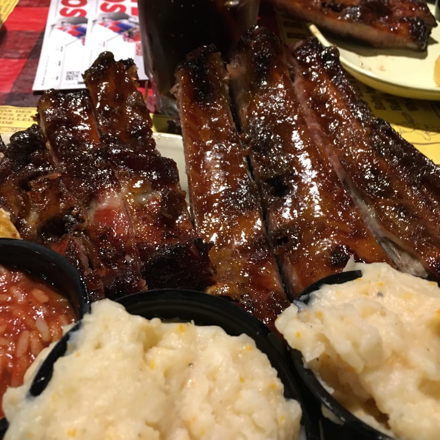 Bar-B-Barn